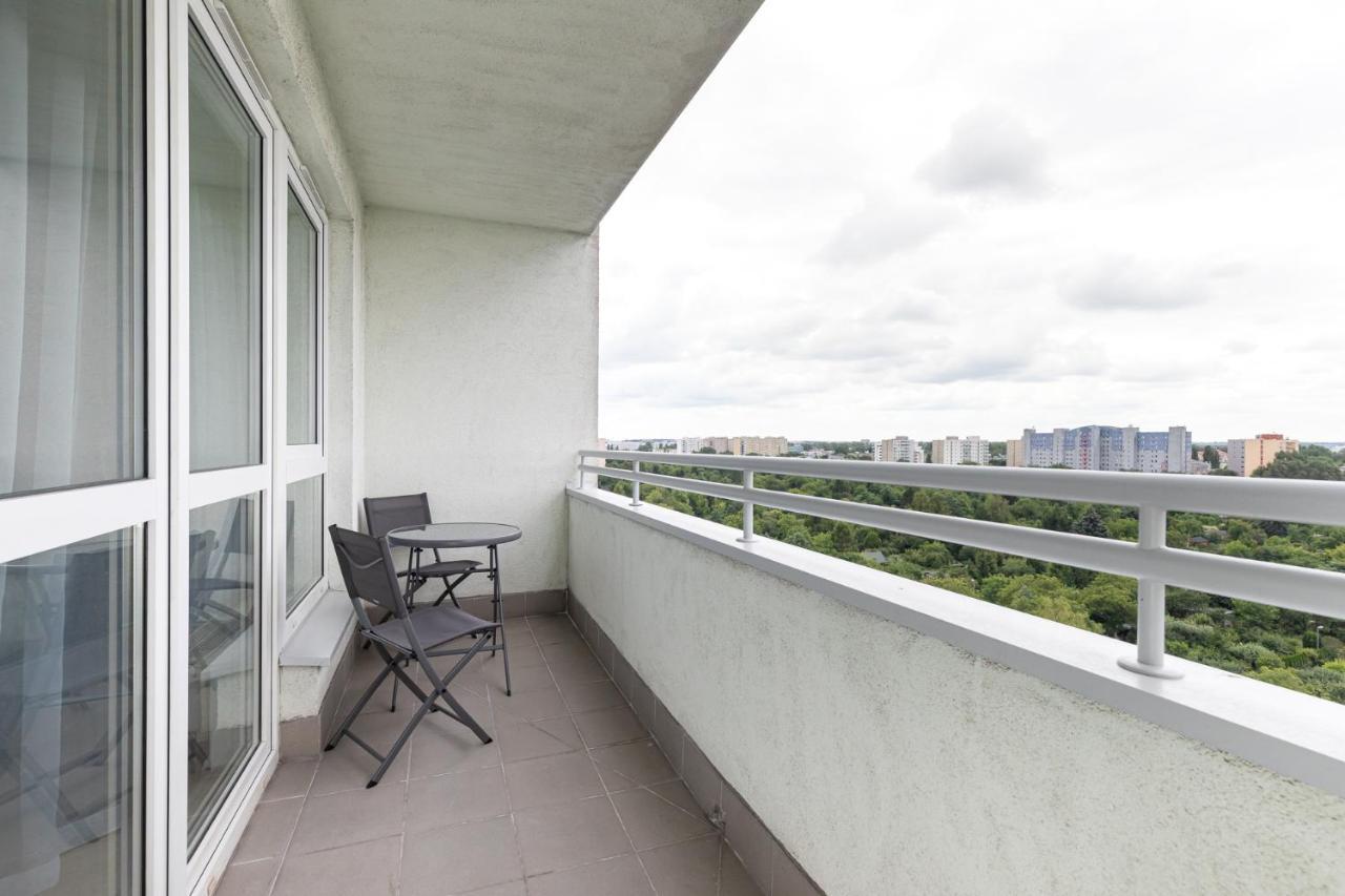 Sierpinskiego 1A - Studio With Balcony & Desk - Remote Work By Noclegi Renters Варшава Экстерьер фото